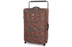 IT Luggage X-Large Quilted 4 Wheel Camo Suitcase - Brown.